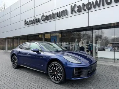 Porsche Panamera 4 E-Hybrid
