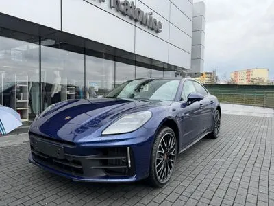 Porsche Panamera 4 E-Hybrid