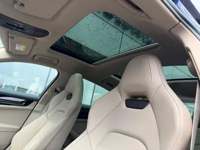 Porsche Panamera 4 E-Hybrid