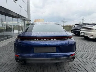 Porsche Panamera 4 E-Hybrid
