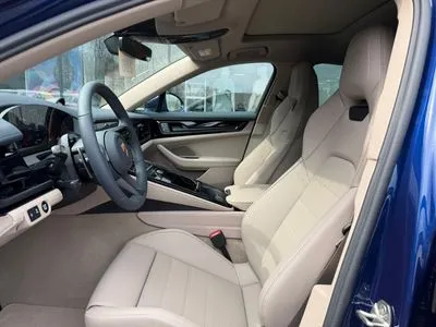 Porsche Panamera 4 E-Hybrid