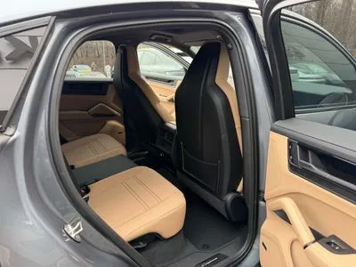 Porsche Cayenne S E-Hybrid PHEV