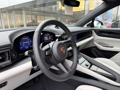 Porsche Macan 4 100kWh