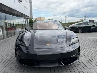 Porsche Taycan 4S
