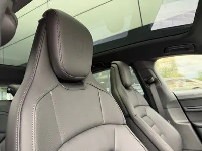 Porsche Taycan 4S