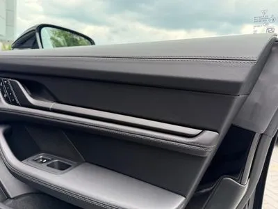 Porsche Taycan 4S