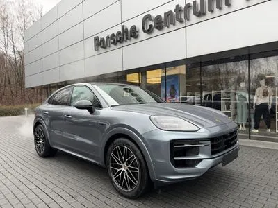 Porsche Cayenne E-Hybrid PHEV Black Edition