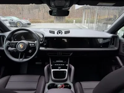 Porsche Cayenne E-Hybrid PHEV Black Edition
