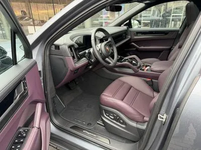 Porsche Cayenne E-Hybrid PHEV Black Edition