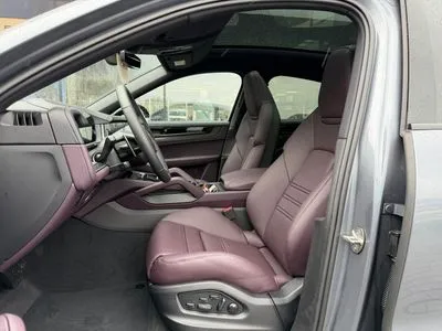 Porsche Cayenne E-Hybrid PHEV Black Edition