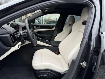 Porsche Panamera 4S E-Hybrid