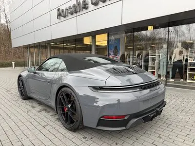 Porsche 911 Carrera GTS