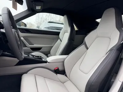 Porsche 911 Carrera GTS