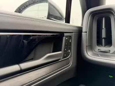 Porsche Cayenne Black Edition