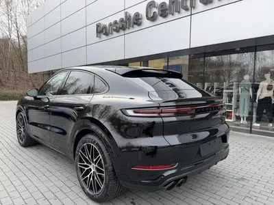 Porsche Cayenne Black Edition