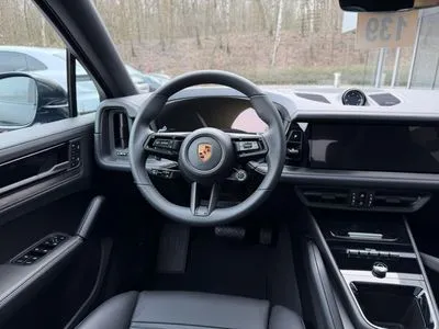Porsche Cayenne Black Edition