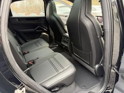 Porsche Cayenne Black Edition
