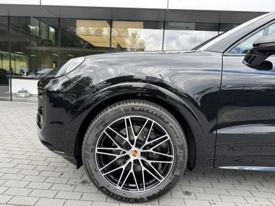 Porsche Cayenne Black Edition