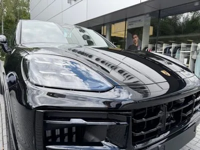 Porsche Cayenne Black Edition