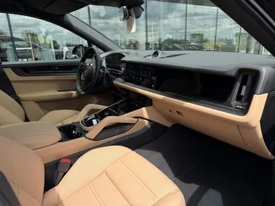 Porsche Cayenne Black Edition