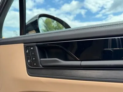 Porsche Cayenne Black Edition
