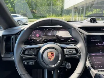 Porsche Cayenne 113.2kWh
