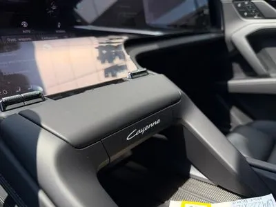 Porsche Cayenne 113.2kWh