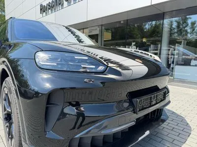 Porsche Cayenne 113.2kWh