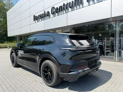 Porsche Cayenne 113.2kWh