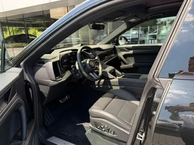 Porsche Cayenne 113.2kWh