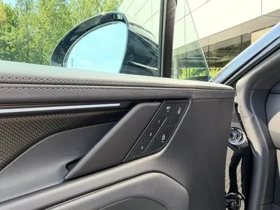 Porsche Cayenne 113.2kWh