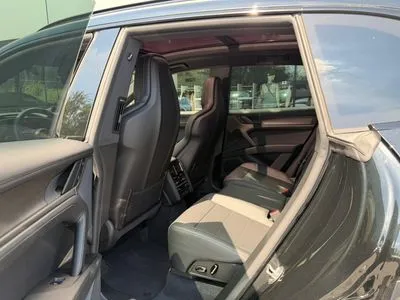 Porsche Cayenne 113.2kWh