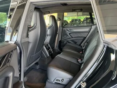 Porsche Cayenne 113.2kWh