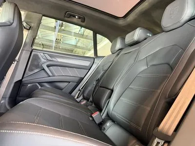 Porsche Cayenne 113.2kWh