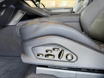 Porsche Cayenne 113.2kWh