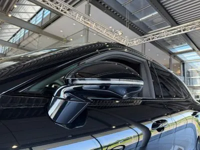 Porsche Cayenne 113.2kWh
