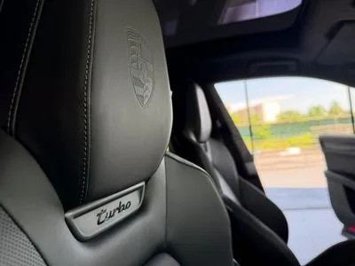 Porsche Cayenne 113.2kWh