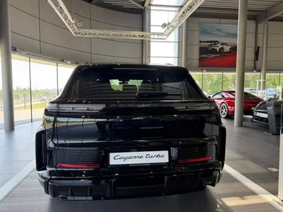 Porsche Cayenne 113.2kWh