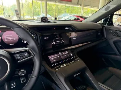 Porsche Cayenne 113.2kWh