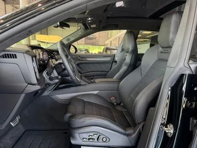 Porsche Cayenne 113.2kWh