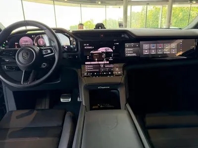 Porsche Cayenne 113.2kWh