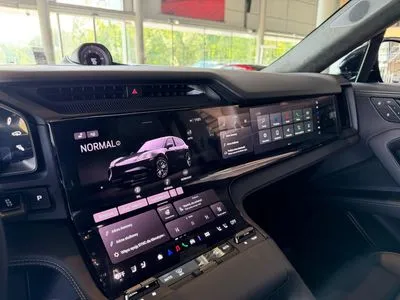 Porsche Cayenne 113.2kWh