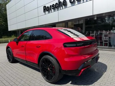 Porsche Macan 4S 100kWh