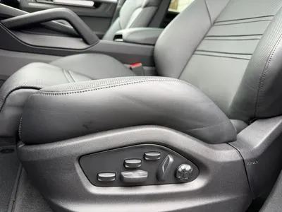 Porsche Cayenne Black Edition