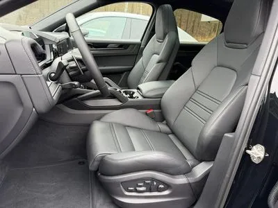 Porsche Cayenne Black Edition