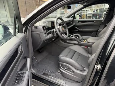 Porsche Cayenne Black Edition