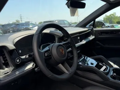 Porsche Cayenne E-Hybrid PHEV Black Edition