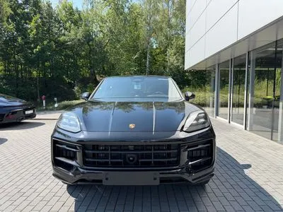 Porsche Cayenne E-Hybrid PHEV Black Edition
