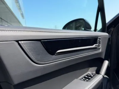 Porsche Cayenne E-Hybrid PHEV Black Edition