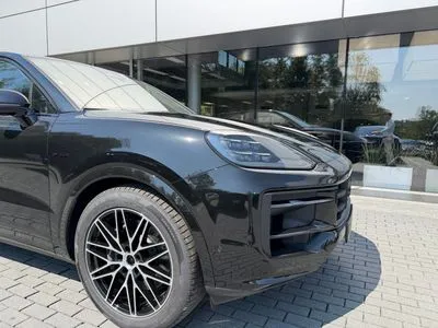 Porsche Cayenne E-Hybrid PHEV Black Edition